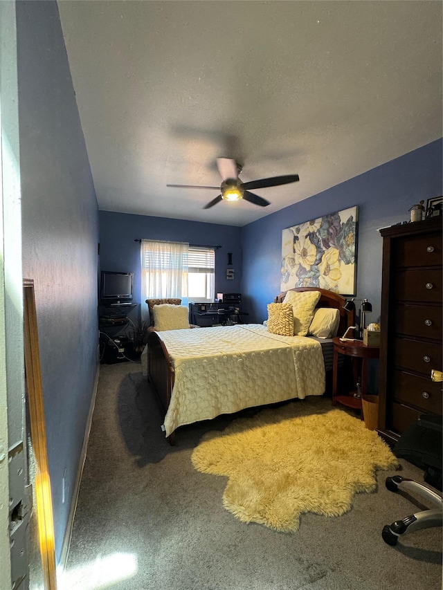 4406 Murdock Ave, Bronx, NY 10466 - carpeted bedroom featuring a ceiling fan