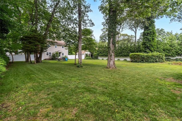 12 Greentree Ct, Northport, NY 11768 - view of yard