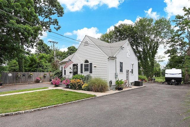 8 Dumond Pl, Glen Head, NY 11545 - photo 3