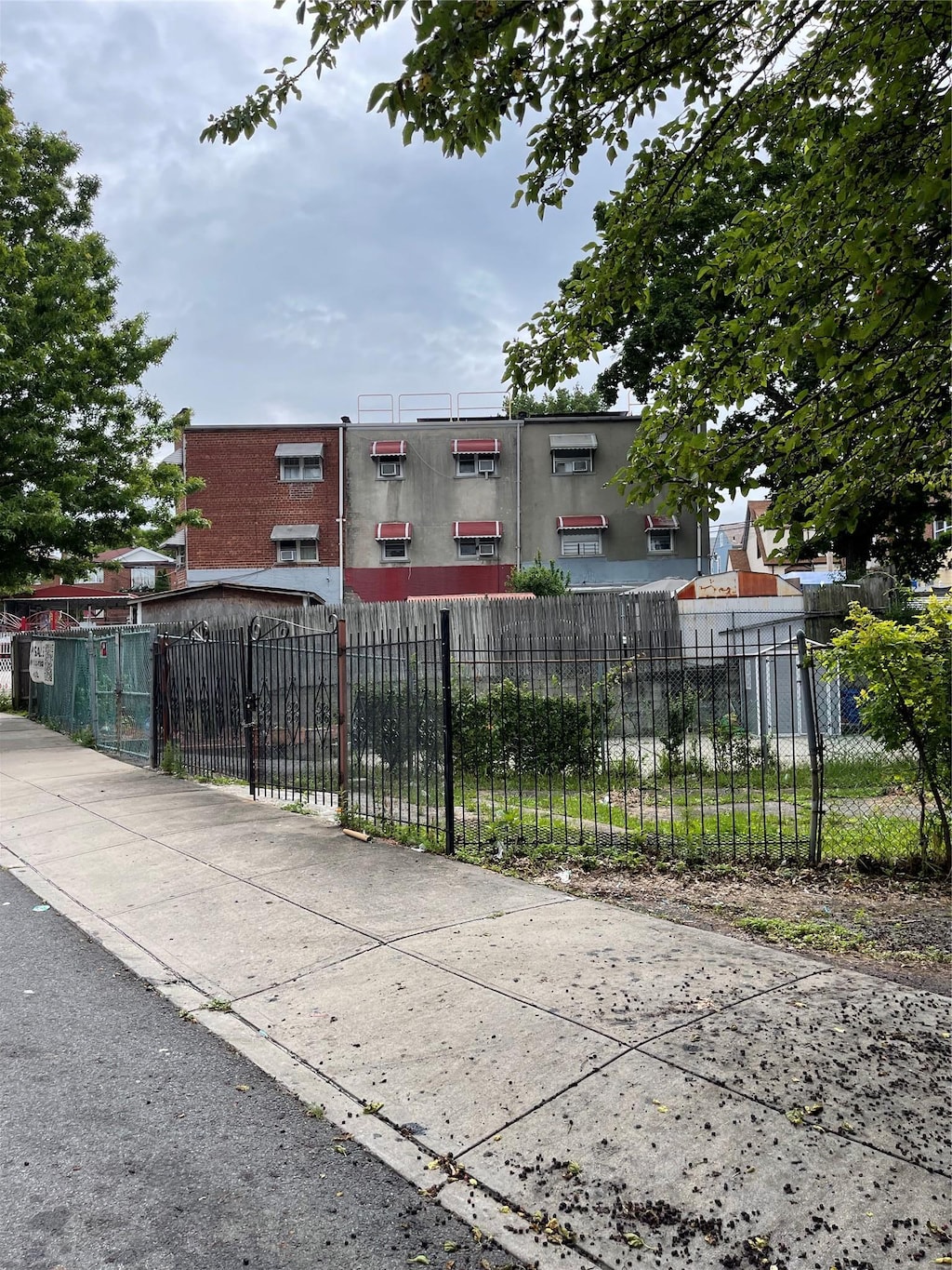 Sexton Pl, Bronx, NY 10469