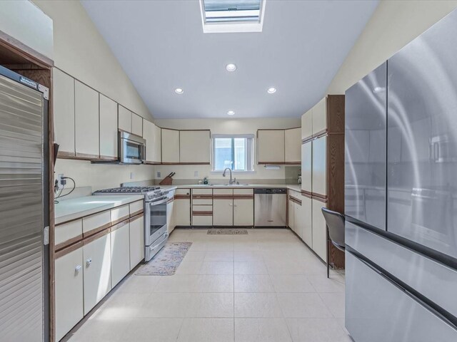 23 Genevieve Pl, Great Neck, NY 11021 - photo 10