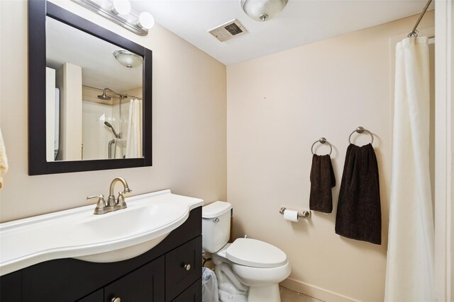52 Jefferson Oval Unit E, Yorktown Heights, NY 10598 - full bath with vanity and a shower with curtain