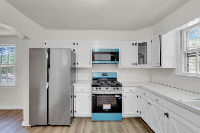 10 Valentine St, Glen Cove, NY 11542 - photo 8