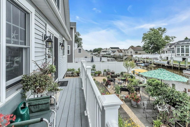 10 Garfield Pl, Massapequa, NY 11758 - balcony featuring a residential view