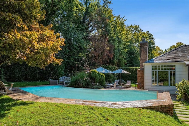 7 Westview Ln, Scarsdale, NY 10583 - outdoor pool with a lawn