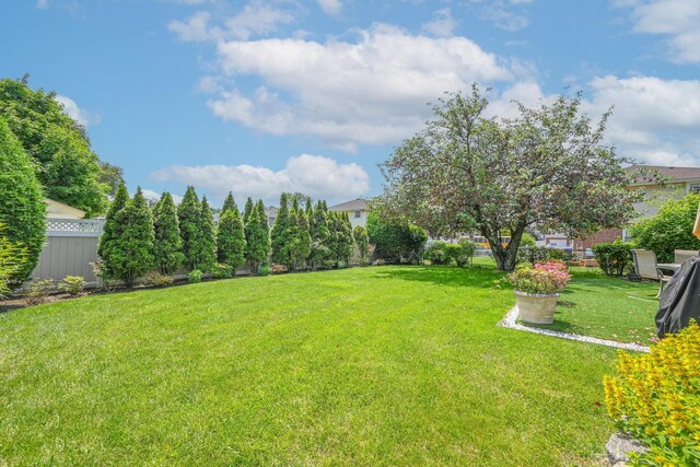 652 Shady St, Hempstead, NY 11550 - photo 18