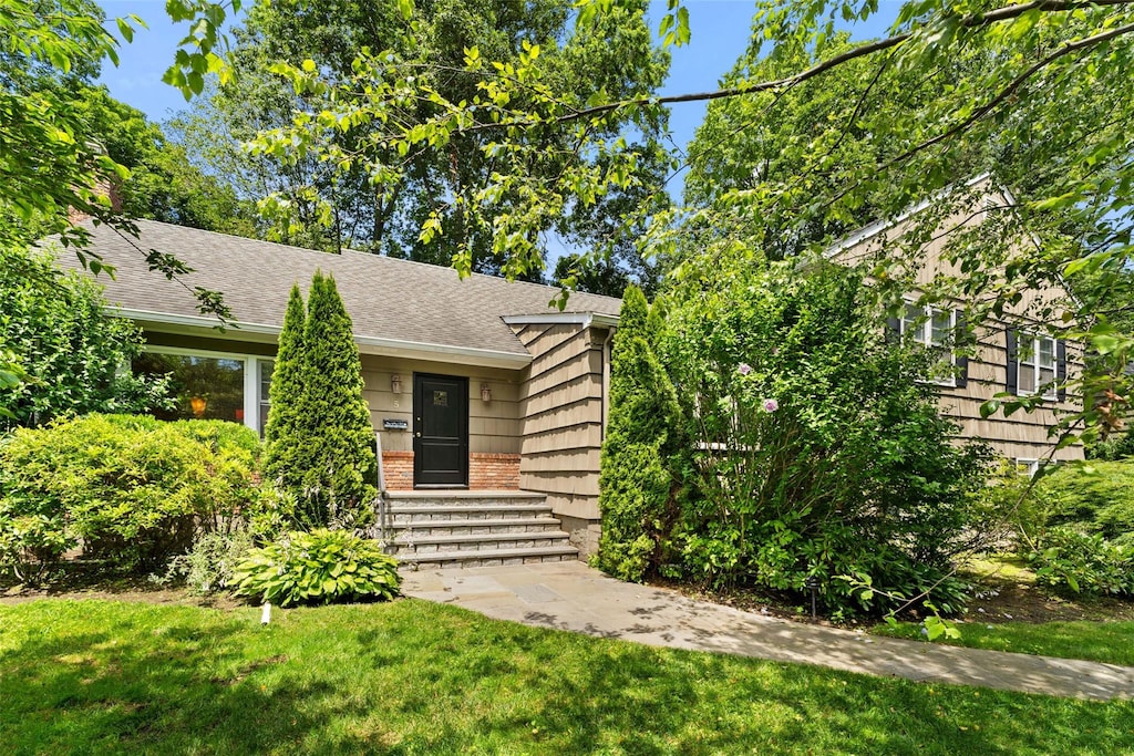 5 Mark Dr, Rye Brook, NY 10573 - photo 1