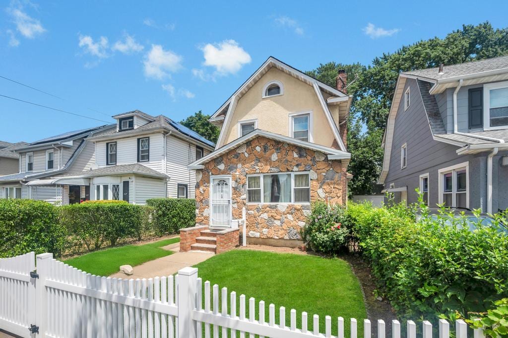 11119 212th St, Queens Village, NY 11429 - photo 1