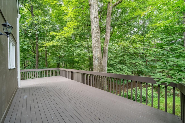 5 Grove Mews, Chappaqua, NY 10514 - view of wooden terrace