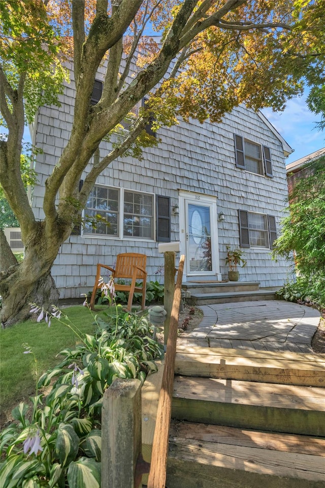18 Neulist Ave, Port Washington, NY 11050 - photo 1