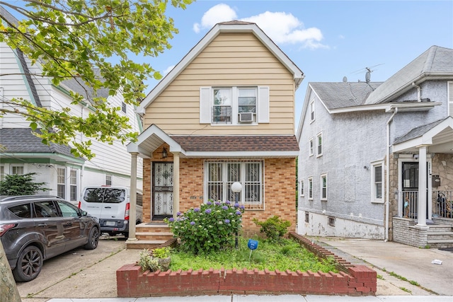 10446 199th St, Saint Albans, NY 11412 - photo 1