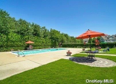 93 Paddington Cir, Smithtown, NY 11787 - photo 47