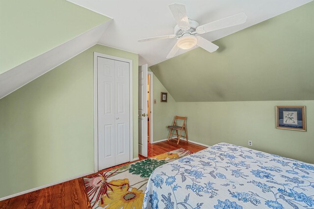 568 N Clinton Ave, Lindenhurst, NY 11757 - photo 15