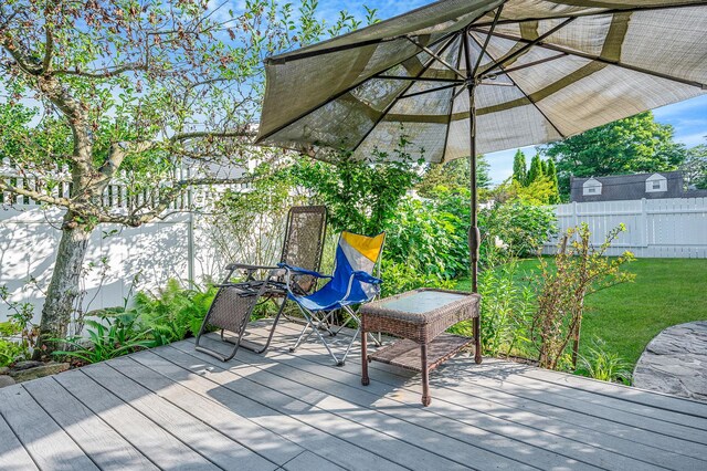 568 N Clinton Ave, Lindenhurst, NY 11757 - photo 32