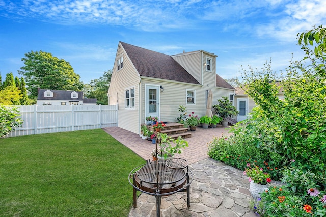 568 N Clinton Ave, Lindenhurst, NY 11757 - photo 33