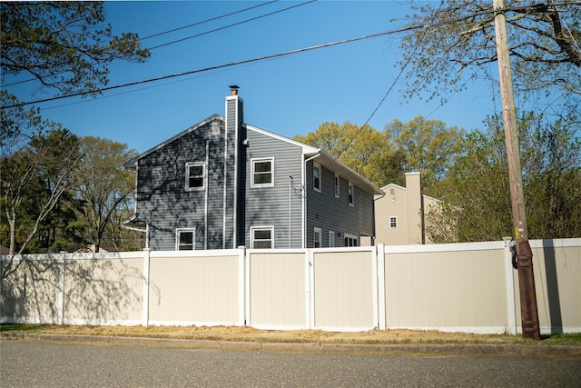 37 Amsterdam St, Huntington, NY 11743 - photo 25
