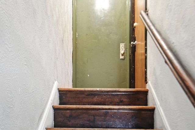 3224 Gunther Ave, Bronx, NY 10469 - photo 4