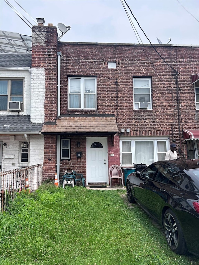 10211 187th St, Hollis, NY 11423 - photo 4