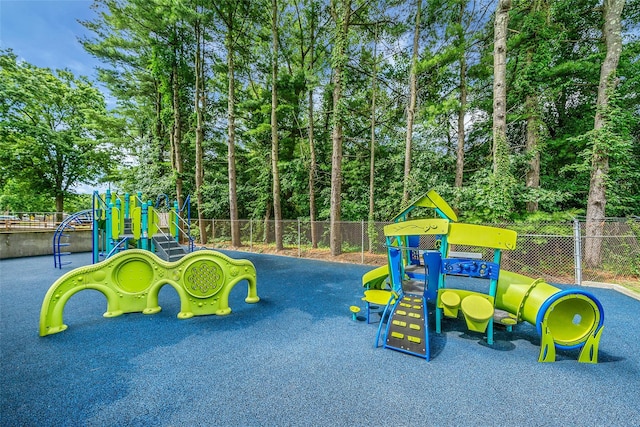 2411 Wilshire Ln Unit 2411, Oakdale, NY 11769 - photo 19
