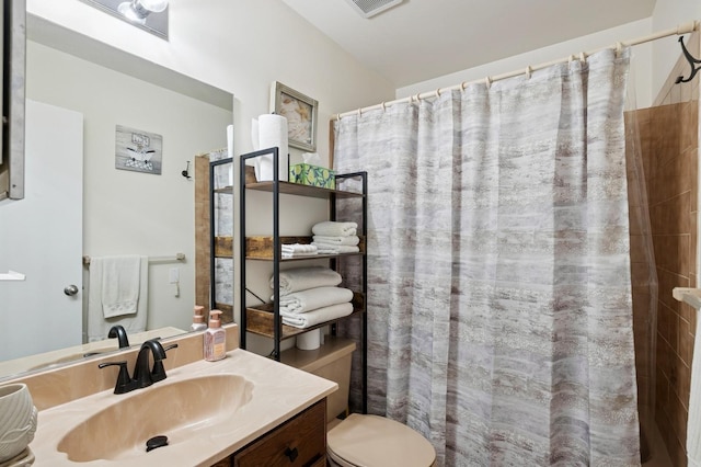 27 Primrose Ln, North Babylon, NY 11703 - bathroom with vanity and a shower with shower curtain