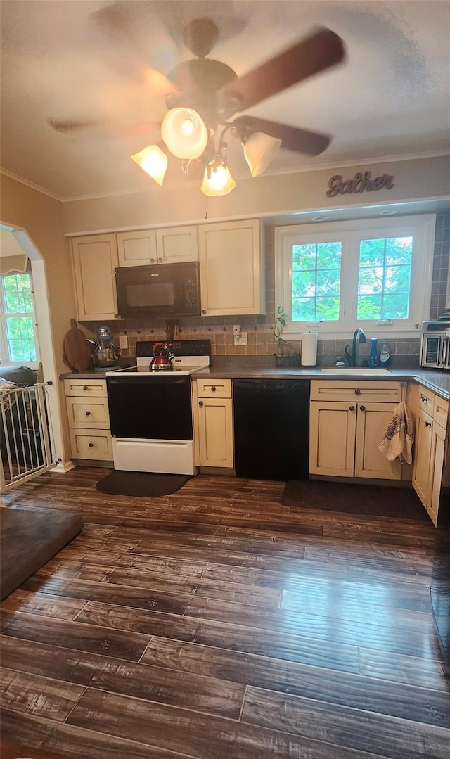 8 Glenwood Pl, Farmingville, NY 11738 - photo 8