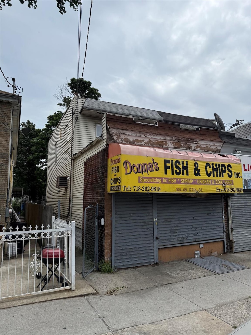 10509 177th St, Jamaica, NY 11433 - photo 1