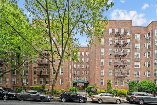 2107 Wallace Ave Unit 4G, Bronx, NY 10462 - view of apartment building / complex