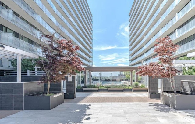 131-05 40th Rd Unit 17T, Flushing, NY 11354 - view of property's community