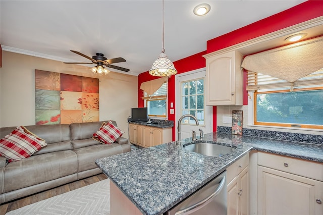 7 Frank Ave, Farmingdale, NY 11735 - photo 9