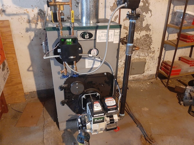 52 Fountain Pl, Poughkeepsie, NY 12603 - utilities featuring a heating unit