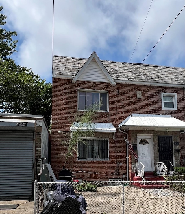 11550 122nd St, South Ozone Park, NY 11420 - photo 1