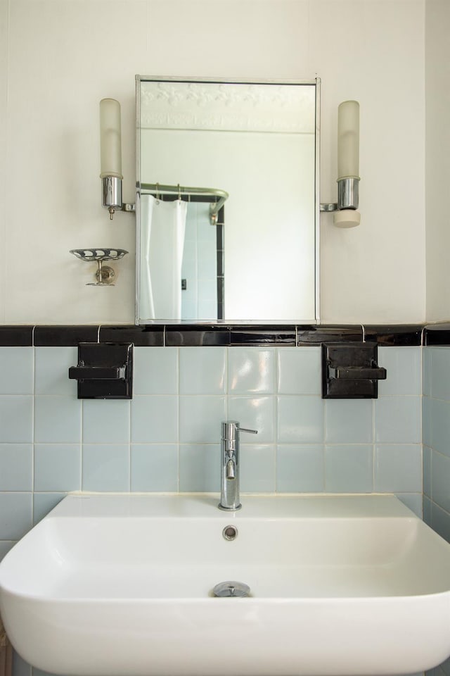 7432 S Broadway, Red Hook, NY 12571 - bathroom featuring tile walls and backsplash