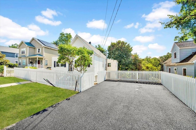 4 Cedar St, Hastings-On-Hudson, NY 10706 - view of side of home