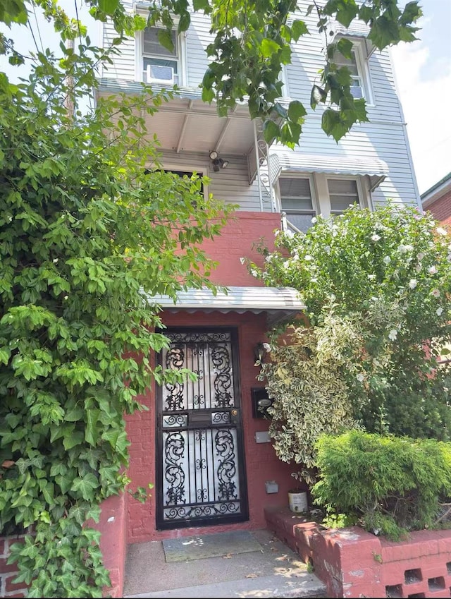 84-24 57th Rd, Elmhurst, NY 11373 - view of exterior entry