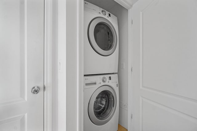 4048 194th St Unit A3, Flushing, NY 11358 - washroom featuring estacked washer and dryer