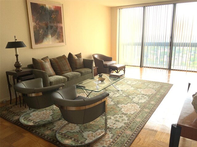 27010 Grand Central Pkwy Unit 19A, Floral Park, NY 11005 - photo 4