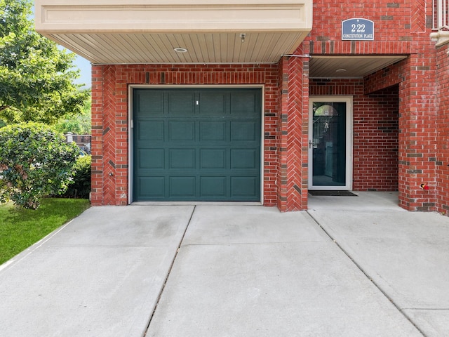 APTA2-22 Constitution Pl Unit 167, College Point, NY 11356 - garage with concrete driveway
