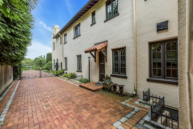 259 Lakeview Ave W, Brightwaters, NY 11718 - view of patio / terrace with a gate