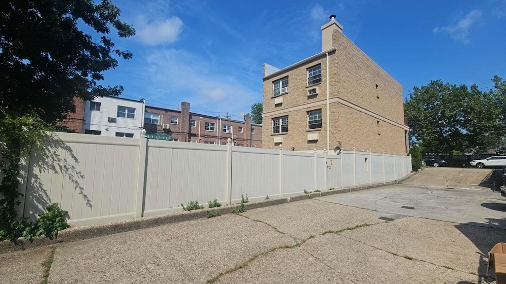 57-12 153th St, Flushing, NY 11355 - view of patio