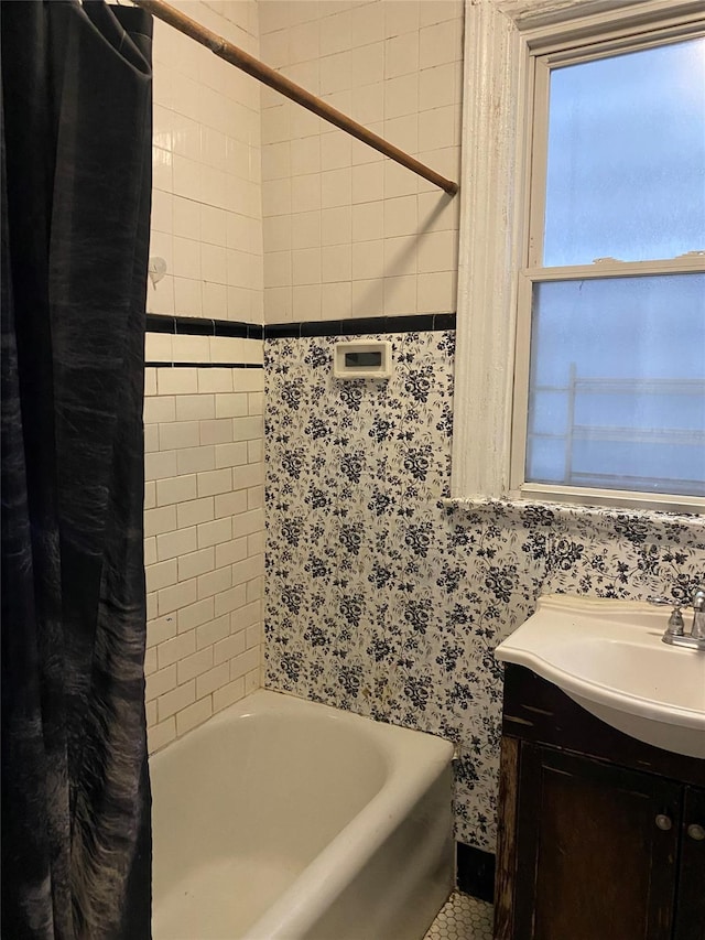 1624 Seddon St, Bronx, NY 10461 - full bath featuring vanity and shower / bath combination with curtain