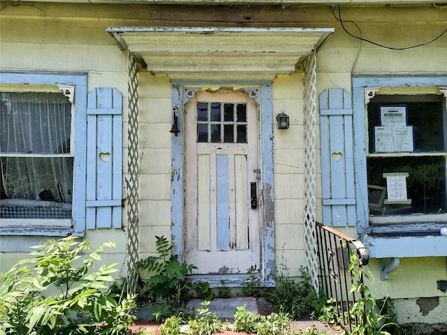 69 N Rd, Highland, NY 12528 - doorway to property