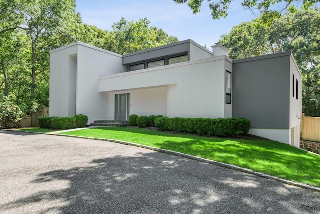 715 Hands Creek Rd, East Hampton, NY 11937 - view of mid-century modern home