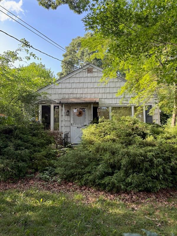 11 W Hemlock St, Islip, NY 11751 - view of outdoor structure