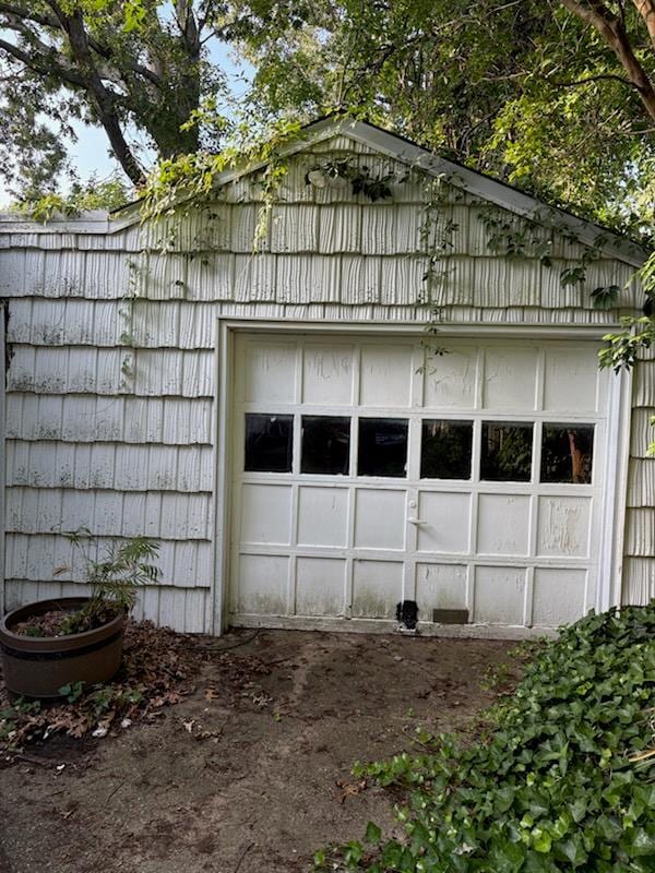 11 W Hemlock St, Islip, NY 11751 - view of detached garage