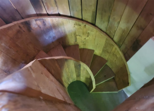 785 S St, Plattekill, NY 12528 - view of stairs