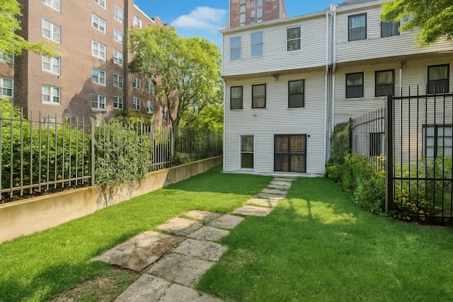 975 E 178th St, Bronx, NY 10460 - rear view of property