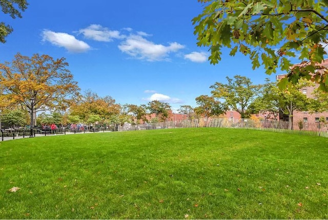 34-15 74th St Unit 5K, Jackson Heights, NY 11372 - view of yard