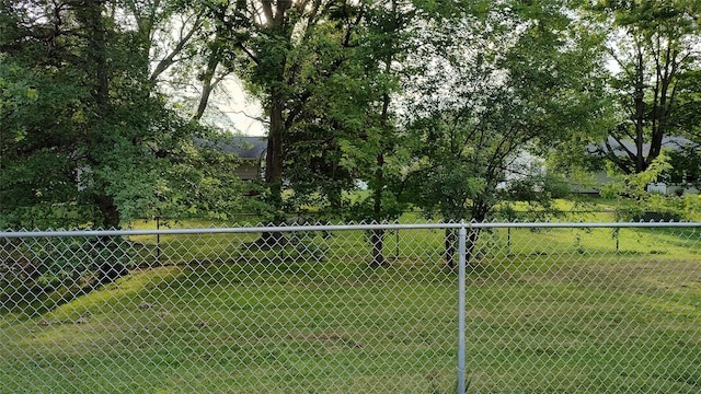 736 Blooming Grove Tpke, New Windsor, NY 12553 - view of yard