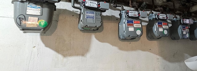 4439 Carpenter Ave, Bronx, NY 10470 - detailed view of gas meter