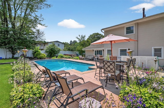 28 Lapin Ln, Blauvelt, NY 10913 - view of swimming pool with a patio area